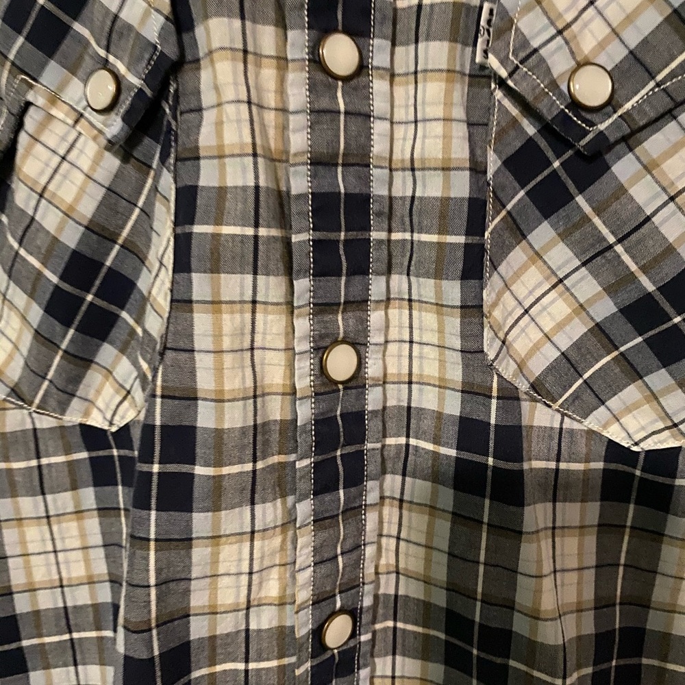 Men’s Levi button down - Picture 3 of 5